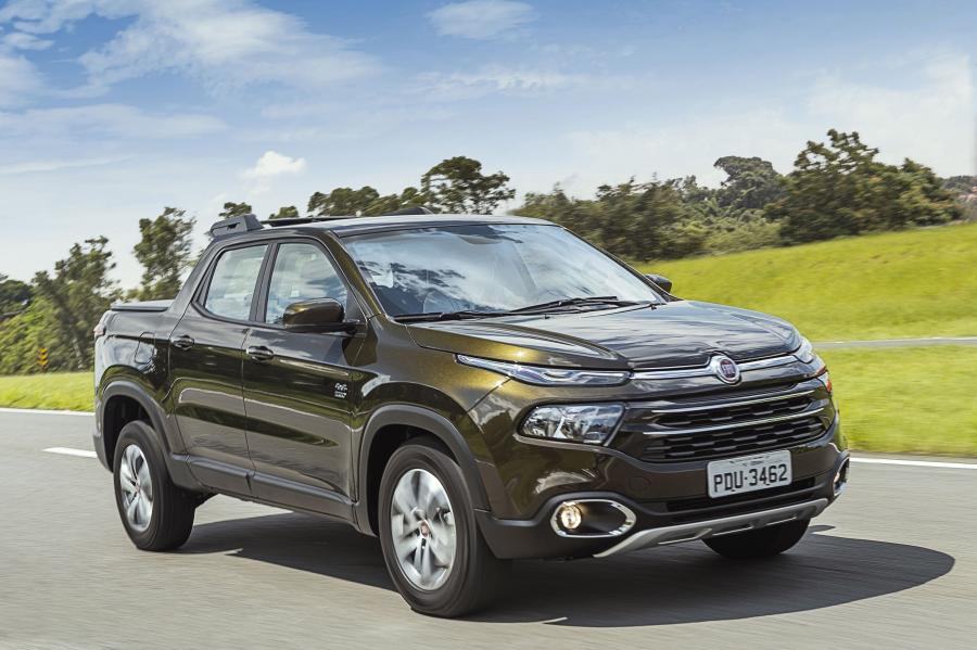  Fiat Toro Freedom 2.0 Diesel 4x4 2016 года  (фото 3 из 11)